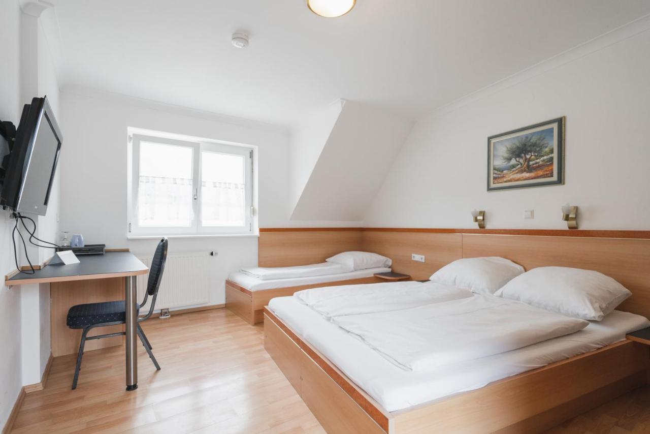 Park Hotel & Gaestehaus 러스트 외부 사진
