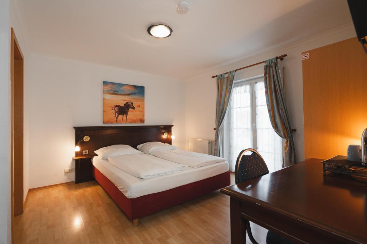 Park Hotel & Gaestehaus 러스트 외부 사진