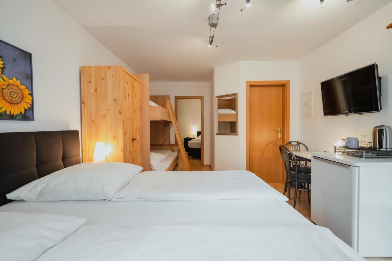 Park Hotel & Gaestehaus 러스트 외부 사진