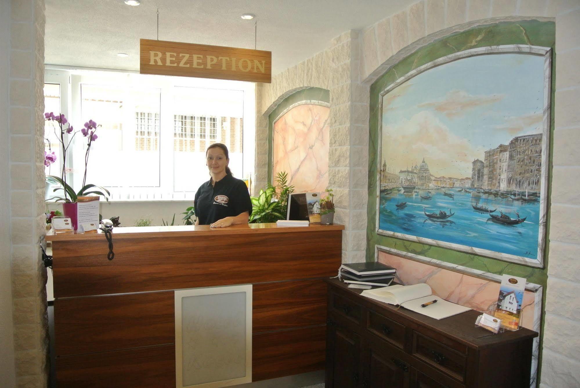 Park Hotel & Gaestehaus 러스트 외부 사진